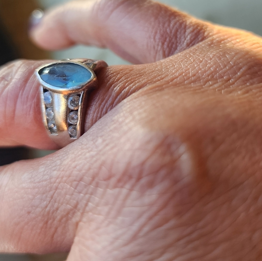 Elegant 925  Silver and Blue Women's Ring Size 7
